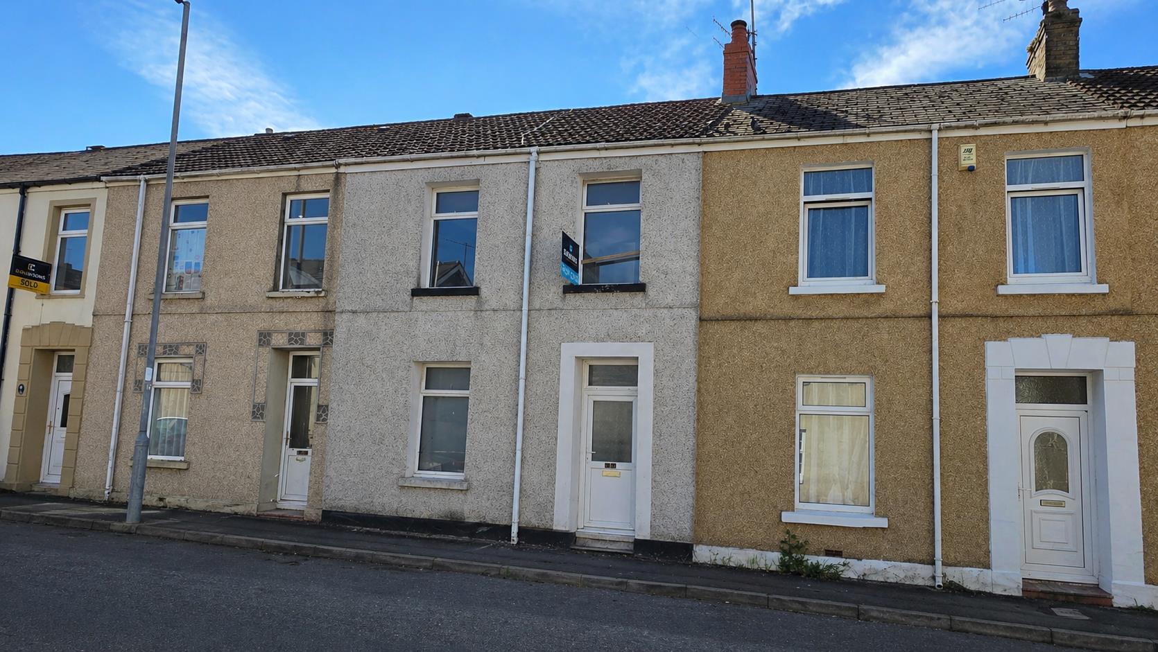 Swansea Road, Llanelli, SA15 3BJ
